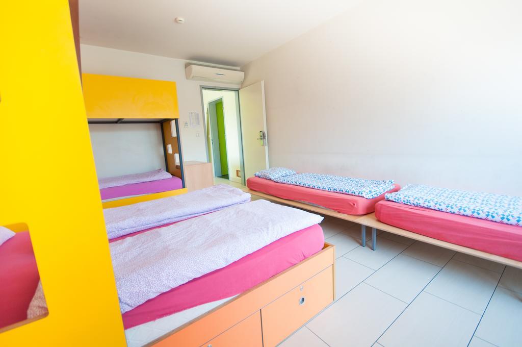 Simbol Rooms With Free Private Parking ลูบลิยานา ห้อง รูปภาพ